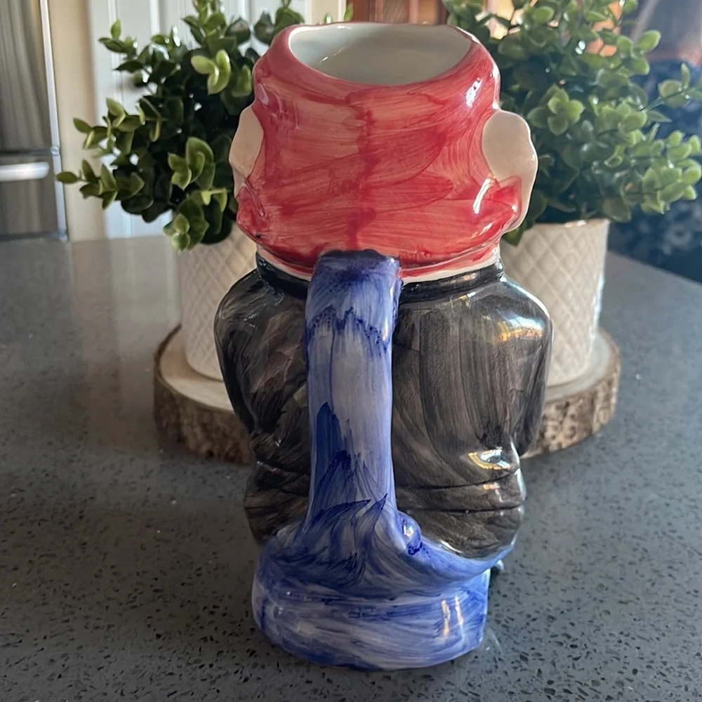 Vintage Sur la table collectors Limited edition butler pig pitcher #475/1000